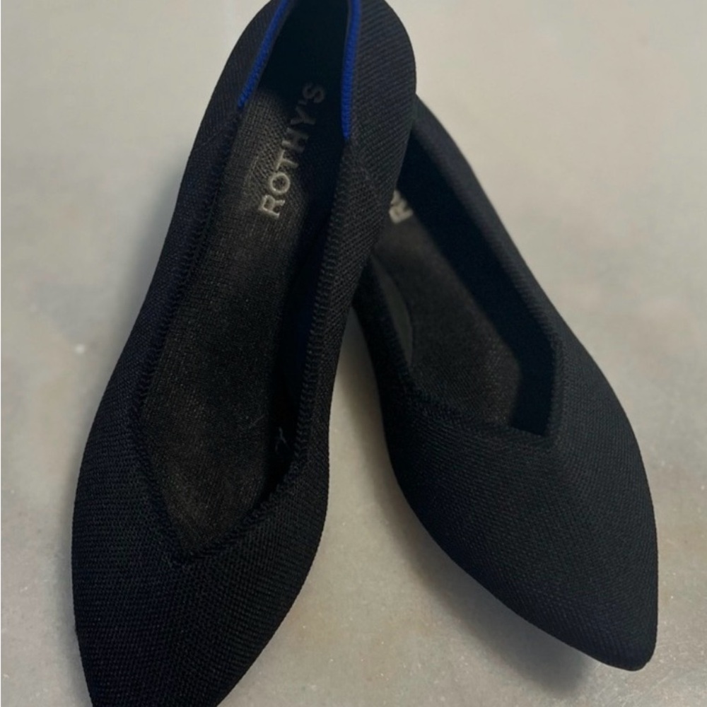Rothy's Women's Black and Blue Flats